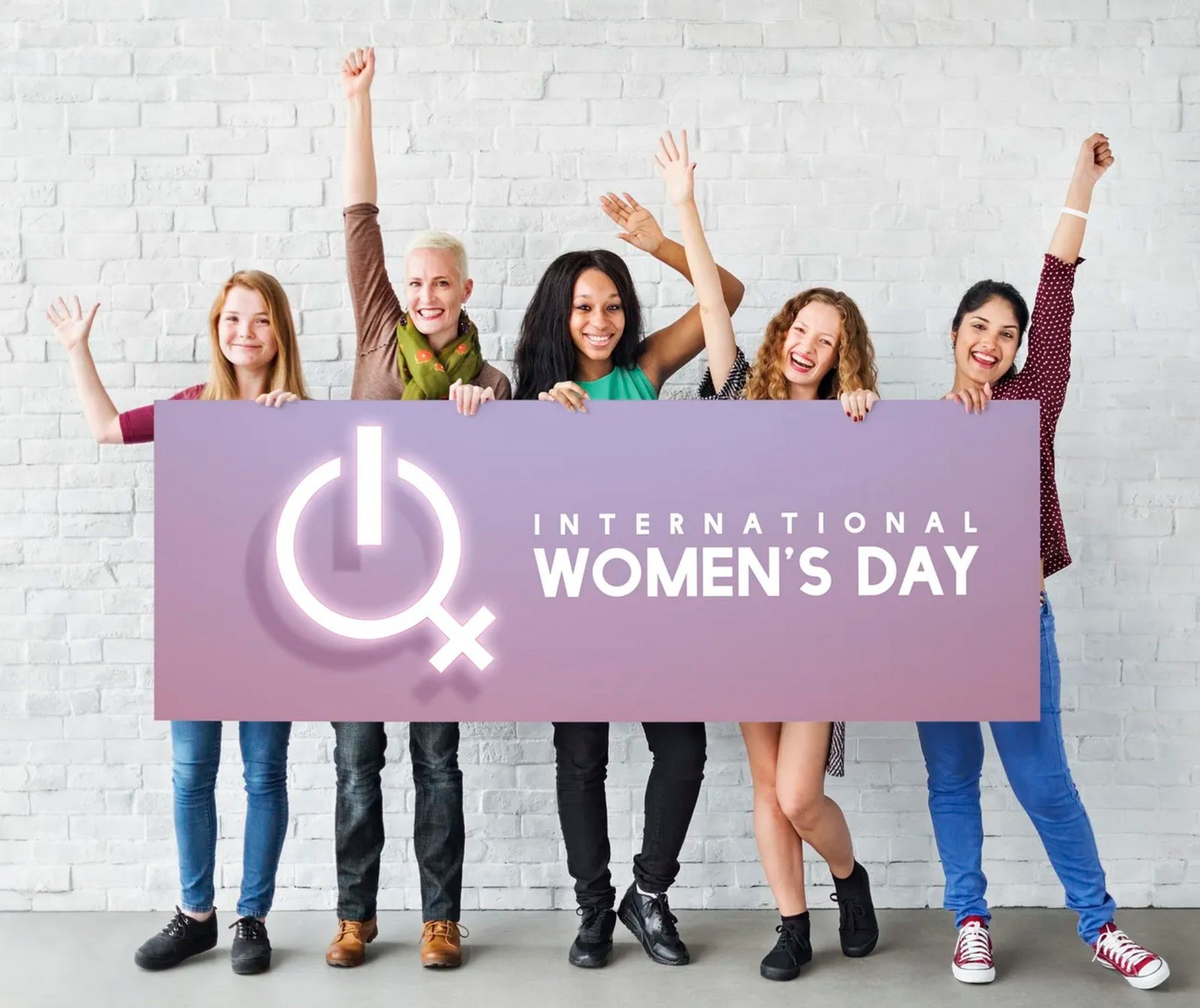 Những người phụ nữ đằng sau tấm biển kỷ niệm Ngày Quốc tế Phụ nữ 2023